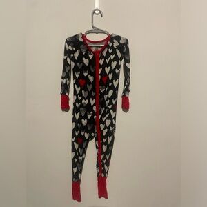 Little‎ Sleepies Monochrome Hearts Zippy